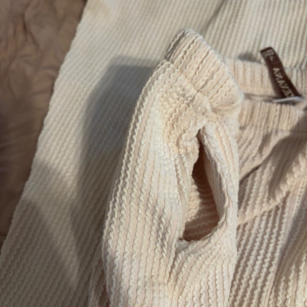 Zenana Cream Popcorn Textured Knit Lounge Set Top & Shorts L beige comfy fall - Picture 6 of 8